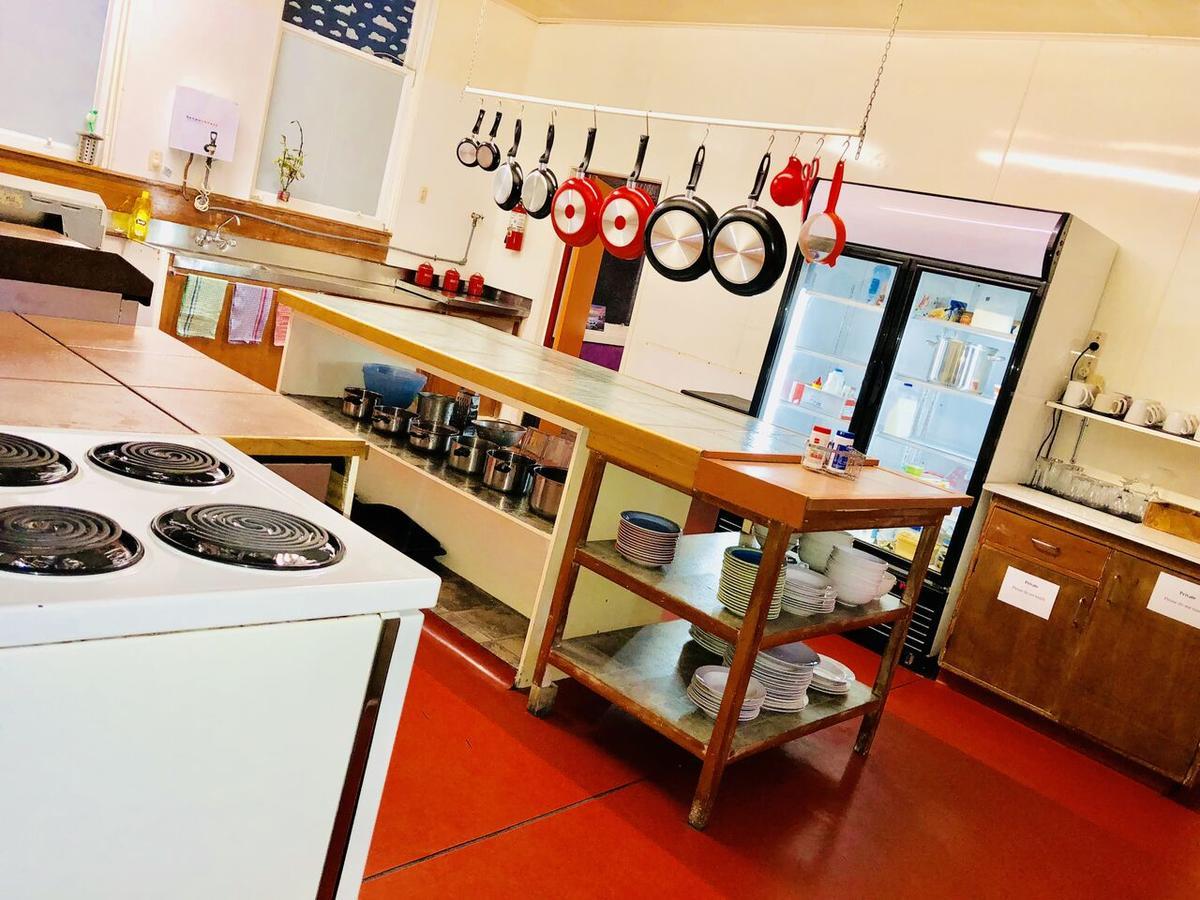 The Duke Hostel Greymouth Exterior foto The kitchen at the International Space Station